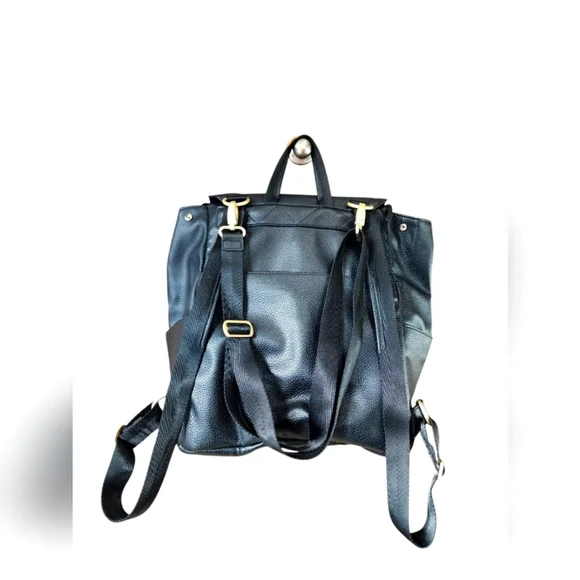 FRESHLY PICKED black Classic Diaper Bag with changing pad, Vegan Leather - Picture 4 of 9